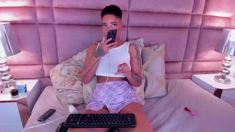 Snapshot of luciawallace chatting on February 11, 2025, 1:31 am lucia wallace online show from February 11, 2025, 1:31 am