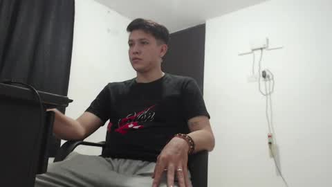 Snapshot of lucifeeer_666 chatting on April 24, 2026, 7:49 pm Fernando online show from April 24, 2026, 7:49 pm