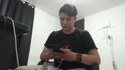 Snapshot of lucifeeer_666 chatting on April 25, 2026, 8:28 pm Fernando online show from April 25, 2026, 8:28 pm