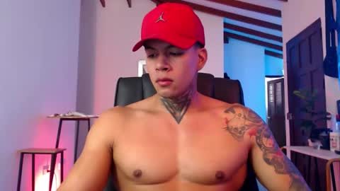 luciferstar01 online show from May 9, 2026, 4:01 pm