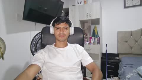 Snapshot of lucifferr_ chatting on May 22, 2026, 3:24 am leonel online show from May 22, 2026, 3:24 am