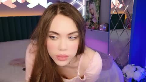 Snapshot of lucifiella chatting on May 27, 2026, 6:38 pm MimiFors online show from May 27, 2026, 6:38 pm