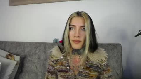 luciiana online show from April 8, 2026, 12:05 pm