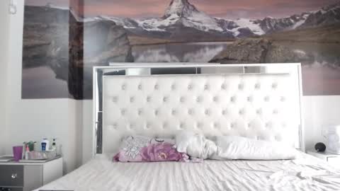 Snapshot of luciifer_hills chatting on December 24, 2024, 1:06 pm luciifer_hills online show from December 24, 2024, 1:06 pm