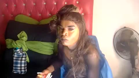 Snapshot of lucile_carrie chatting on June 29, 2026, 12:17 am Lucile Carrie online show from June 29, 2026, 12:17 am