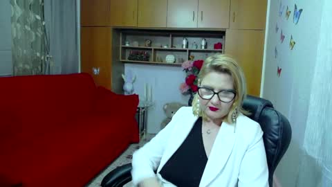 Lucille Fenly online show from February 26, 2025, 12:38 am