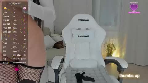 lucky__lady_ online show from March 30, 2026, 10:33 pm