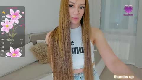 Snapshot of lucky__lady_ chatting on June 4, 2026, 8:59 pm lucky__lady_ online show from June 4, 2026, 8:59 pm