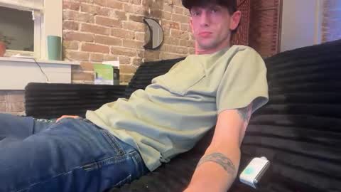 lucky_bme online show from February 24, 2026, 4:21 am