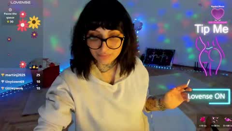 lucky_deniz online show from March 6, 2025, 11:36 am