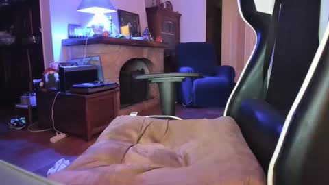 Lucky online show from November 6, 2025, 9:37 pm