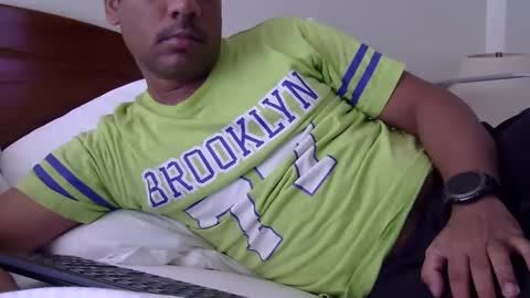 Snapshot of luckyfinalone chatting on September 27, 2025, 4:23 pm luckyfinalone online show from September 27, 2025, 4:23 pm
