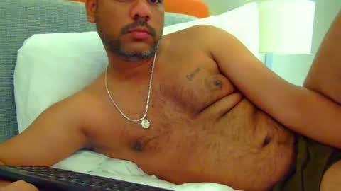 Snapshot of luckyfinalone chatting on October 4, 2025, 12:30 am luckyfinalone online show from October 4, 2025, 12:30 am