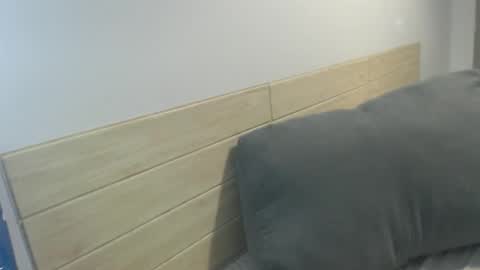 Snapshot of luckyisa chatting on November 3, 2025, 5:25 pm angelisa online show from November 3, 2025, 5:25 pm