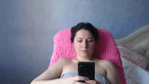 luckylinda23 online show from May 27, 2026, 10:12 am