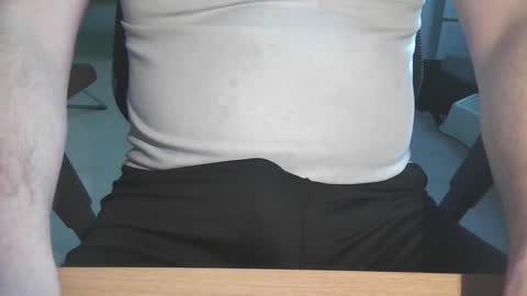 Snapshot of luckyluuk69 chatting on January 2, 2025, 8:06 am Luuk online show from January 2, 2025, 8:06 am