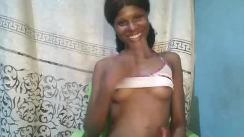 Snapshot of luckymadequeen chatting on June 3, 2026, 8:14 pm Gloria online show from June 3, 2026, 8:14 pm