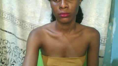 Snapshot of luckymadequeen chatting on June 6, 2026, 11:31 pm Gloria online show from June 6, 2026, 11:31 pm
