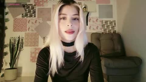 Snapshot of luckysapphire777 chatting on May 18, 2026, 1:39 pm luckysapphire777 online show from May 18, 2026, 1:39 pm