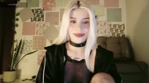 luckysapphire777 online show from July 27, 2026, 12:12 pm