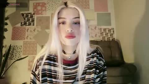 luckysapphire777 online show from August 4, 2026, 9:56 am