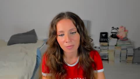 Snapshot of lucy__ray chatting on September 17, 2025, 7:48 pm lucy__ray online show from September 17, 2025, 7:48 pm