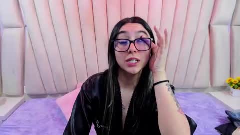 lucy_anal_ online show from February 8, 2026, 10:46 pm