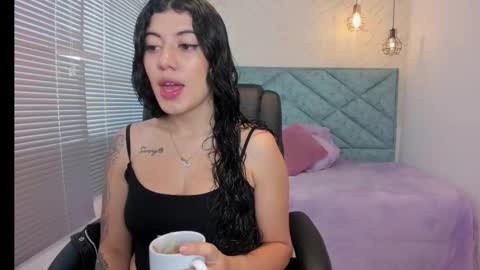 Lucy Greys online show from November 13, 2025, 11:09 am