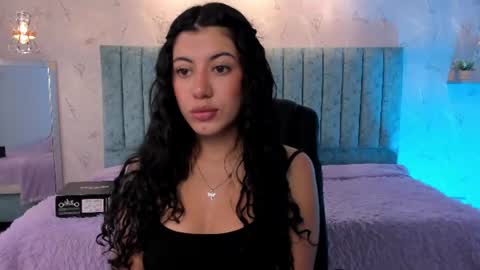Snapshot of lucy_greys_ chatting on July 7, 2026, 11:58 am Lucy Greys online show from July 7, 2026, 11:58 am