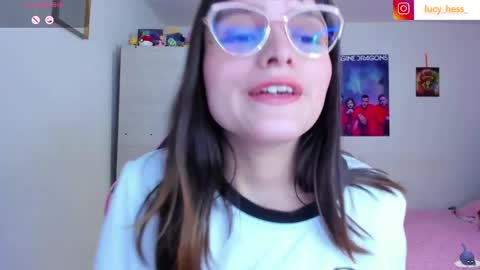 Snapshot of lucy_hess_ chatting on June 3, 2026, 9:09 pm Lucy online show from June 3, 2026, 9:09 pm