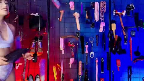 Snapshot of lucy_queensss chatting on November 17, 2025, 8:47 pm Lucy and slave maddy online show from November 17, 2025, 8:47 pm