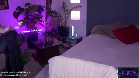 Snapshot of lucyallenx chatting on September 26, 2025, 7:29 pm Lucy Alien online show from September 26, 2025, 7:29 pm
