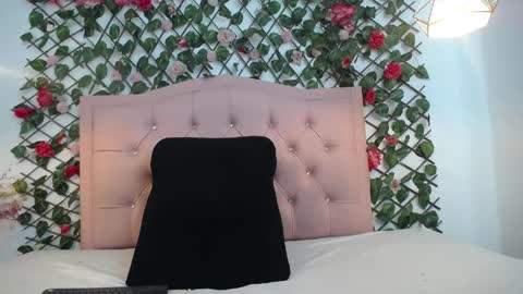 Snapshot of lucycute_1 chatting on March 26, 2026, 2:22 pm Lucy Cute online show from March 26, 2026, 2:22 pm