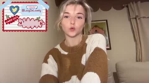 Snapshot of lucydelovely chatting on June 20, 2026, 11:29 pm Lucy online show from June 20, 2026, 11:29 pm