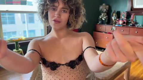 lucydreamsbaby online show from March 11, 2025, 11:48 pm