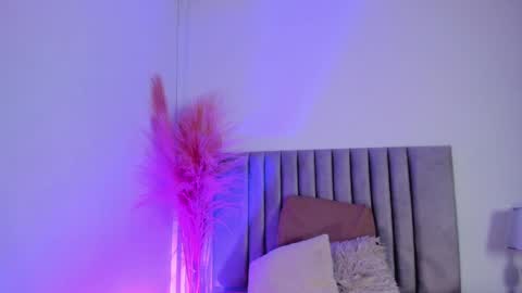 LucyJhonsonn online show from January 26, 2025, 12:05 am