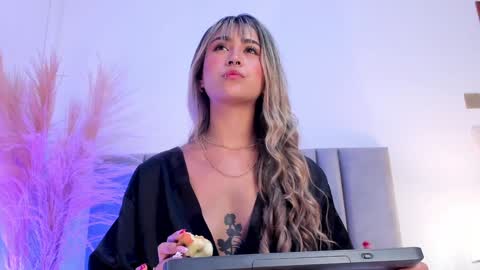 LucyJhonsonn online show from January 31, 2025, 4:36 am