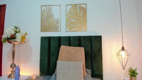 LucyJhonsonn online show from February 1, 2025, 11:58 pm