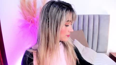 LucyJhonsonn online show from February 5, 2025, 12:53 am