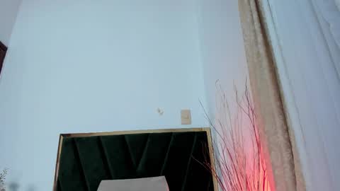 LucyJhonsonn online show from March 4, 2025, 12:39 am