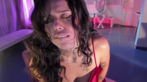 Snapshot of lucyklumm chatting on March 22, 2026, 9:29 pm MALAMOR online show from March 22, 2026, 9:29 pm