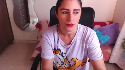 LUCY online show from January 8, 2025, 12:15 pm