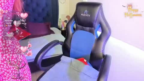 Snapshot of lucypetit chatting on October 25, 2025, 1:29 pm Lucy Petit online show from October 25, 2025, 1:29 pm