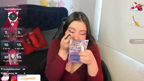 Snapshot of lucypetit chatting on November 26, 2025, 2:51 pm Lucy Petit online show from November 26, 2025, 2:51 pm