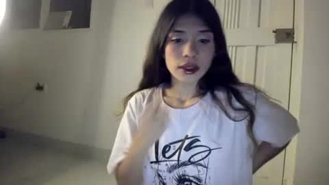 lucyportman online show from April 19, 2026, 9:19 am