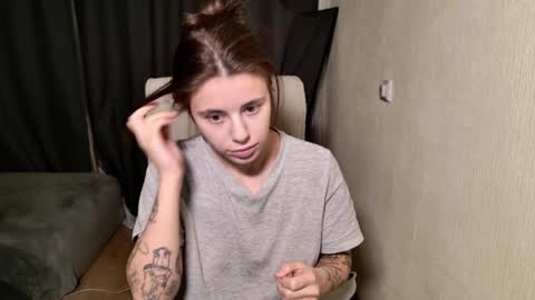 Lucy online show from February 22, 2025, 9:56 am