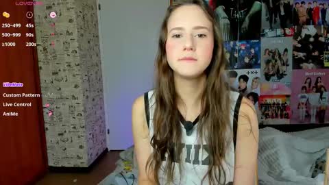 Lucy Rose online show from September 28, 2025, 7:47 am