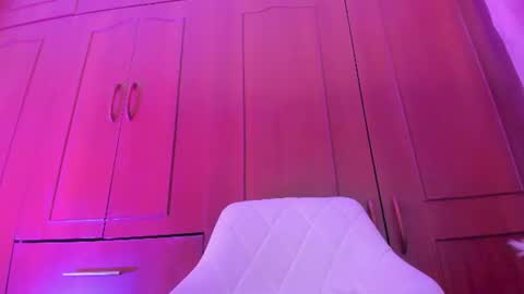 Snapshot of lucyshen_ chatting on June 25, 2026, 5:12 am luciana online show from June 25, 2026, 5:12 am