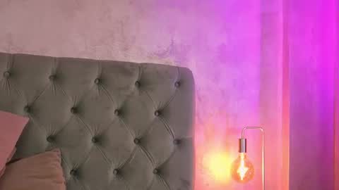 LucyWillow online show from June 30, 2026, 4:24 am