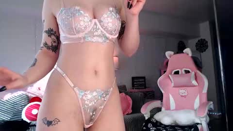 Lucy online show from February 12, 2025, 11:09 pm